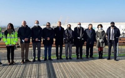 Comitiva del Puerto de Las Palmas visita las instalaciones de Navantia-Windar en Brest